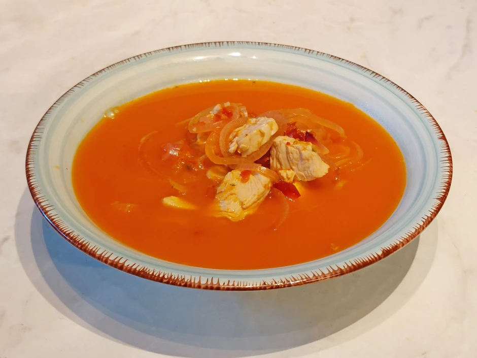 Pikante H&uuml;hner-Paprika-Suppe