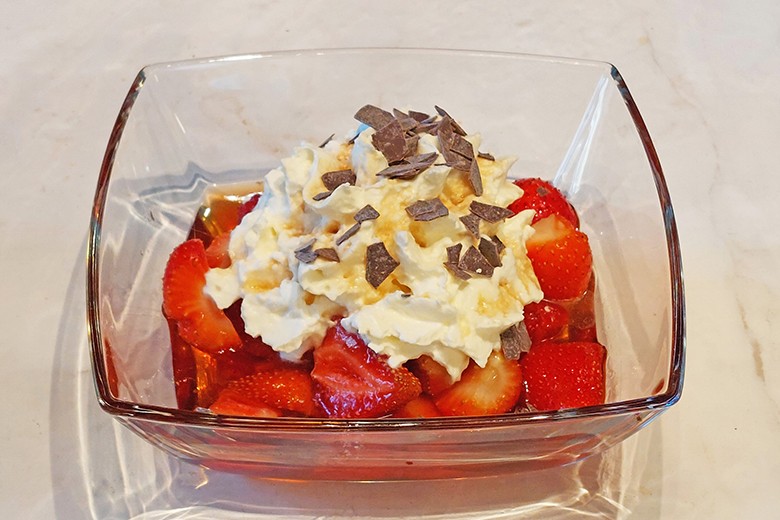 Marinierte Erdbeeren und Himbeeren