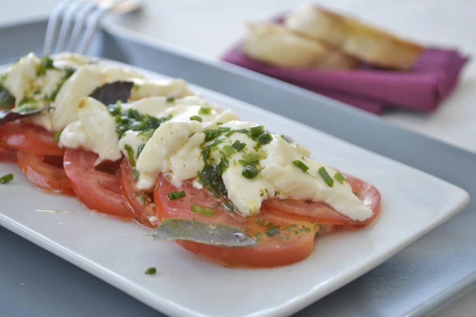 Leichter Tomaten Mozzarella Salat