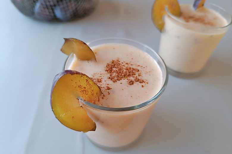 Buttermilch-Zwetschken-Smoothie