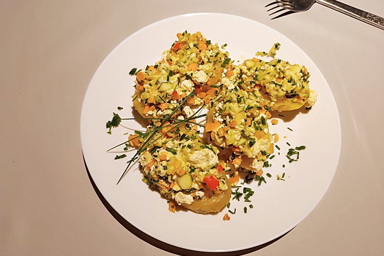 Erdäpfelscheiben mit Zucchini-Kürbis
