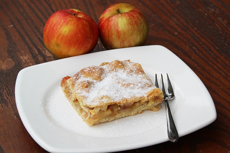 Gedeckter Apfelkuchen vegan