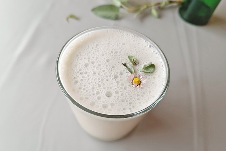 Salbei-Kefir-Smoothie