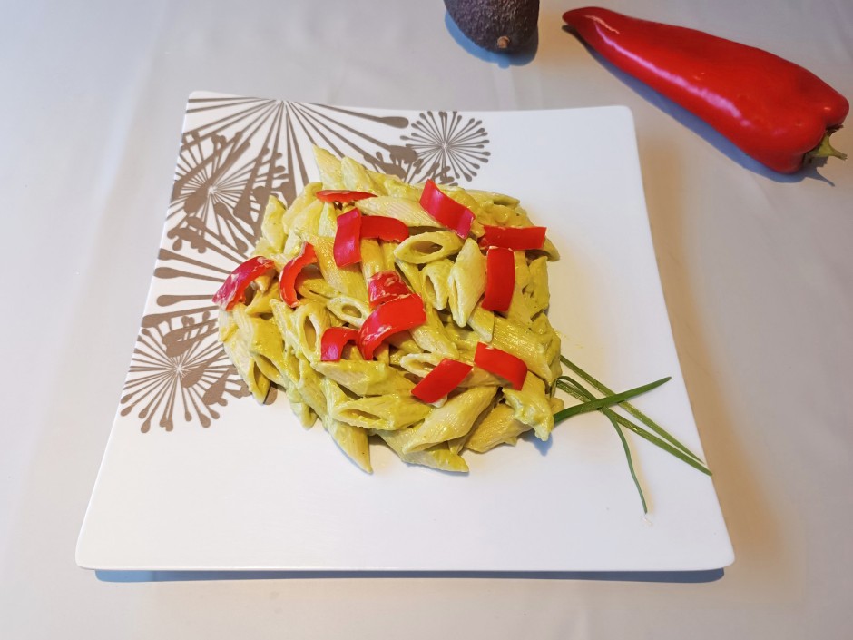 Mezze Penne mit Avocado