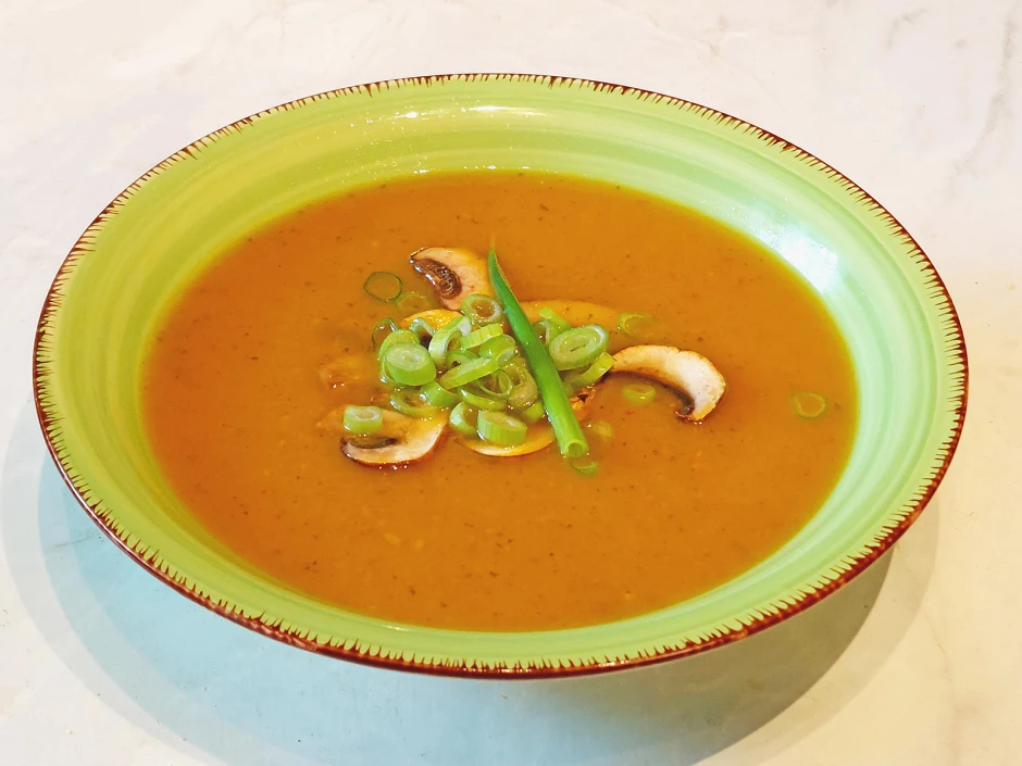 K&uuml;rbis-Champignonsuppe mit Tr&uuml;ffel&ouml;l