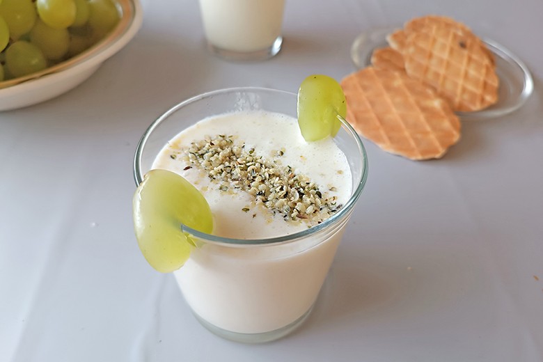 Weintrauben Smoothie mit Salat