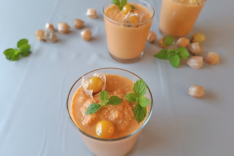 Karottensmoothie mit Joghurt