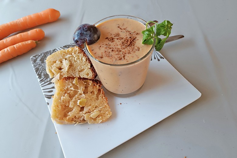 Smoothie mit Zwetschken und Gemüse