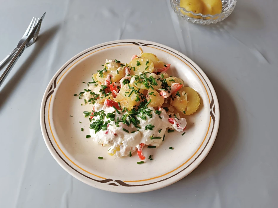 Erdäpfel-Paprika-Auflauf aus dem Camping-Backofen