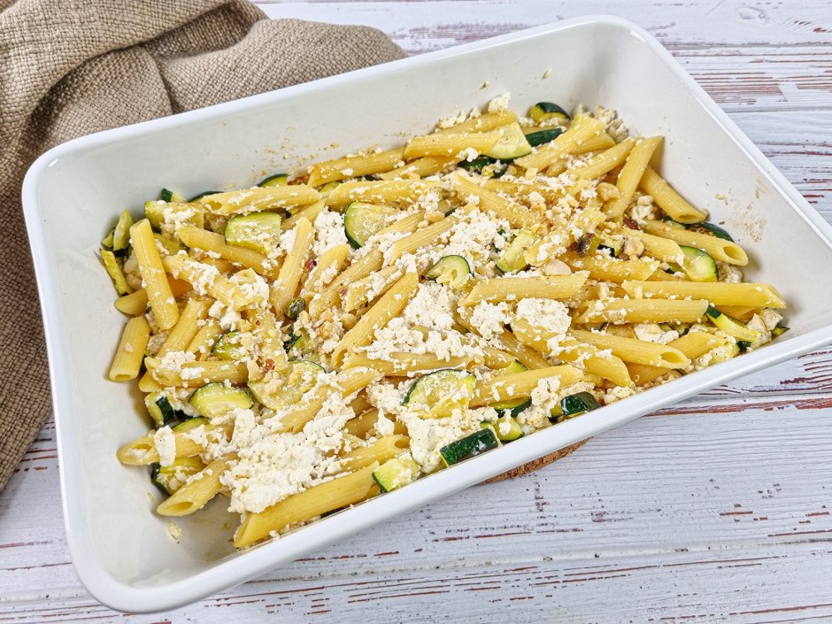 Zucchini-Feta-Pasta