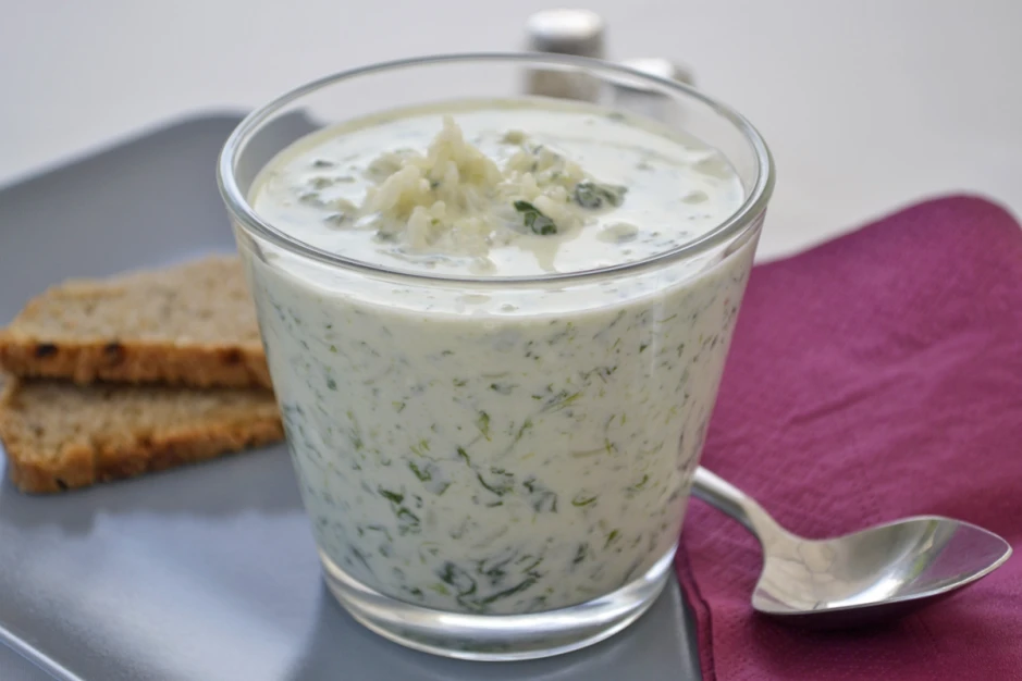 Spinat - Joghurt - Suppe