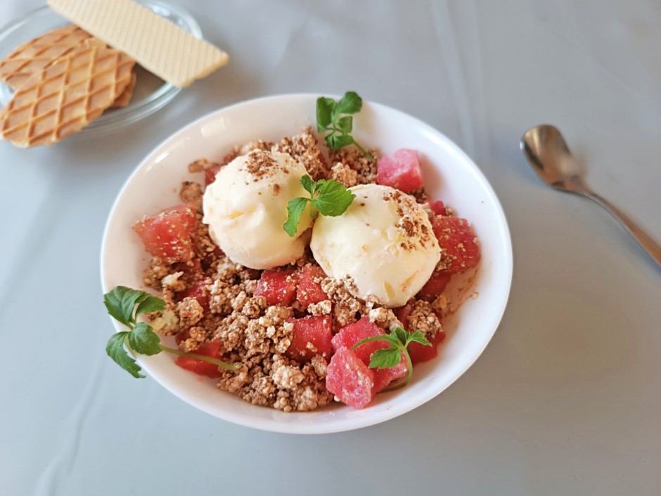 Eis auf Melonen-Topfen