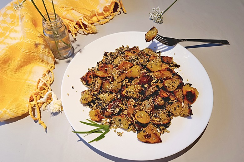 Röstkartoffeln mit Körnern und Samen