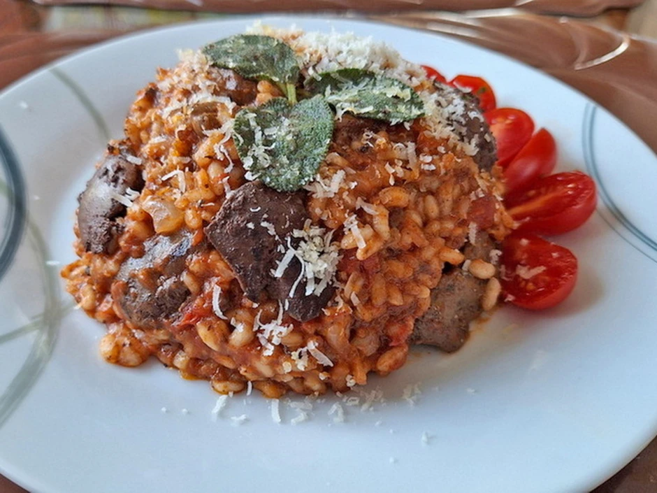 Geflügelleber-Risotto mit Tomaten