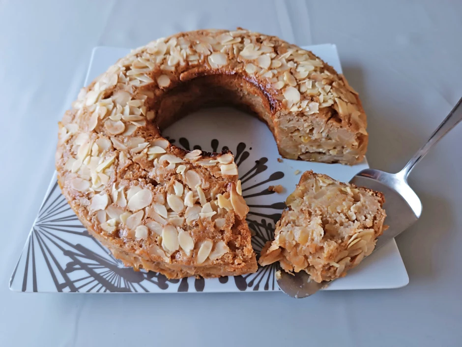 Apfelschichtkuchen aus dem Camping-Backofen