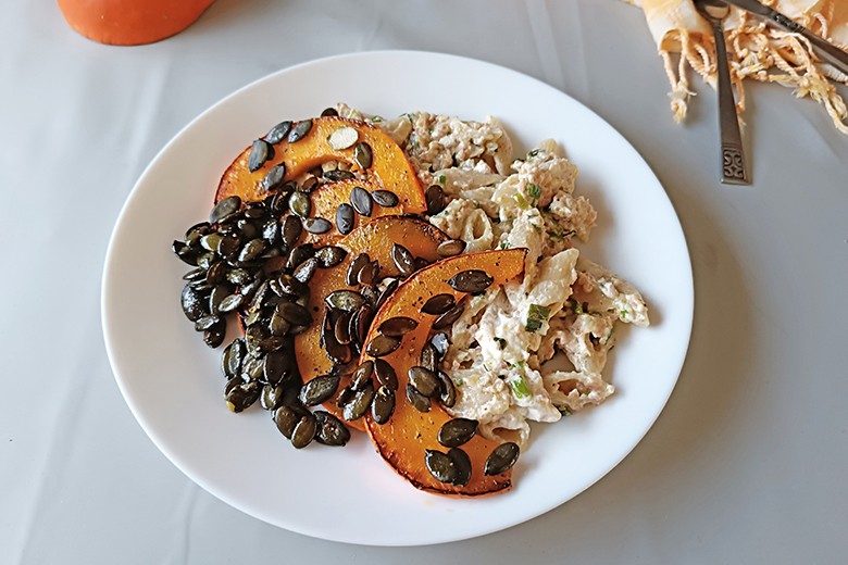 Kürbisspalten auf Mezze Penne