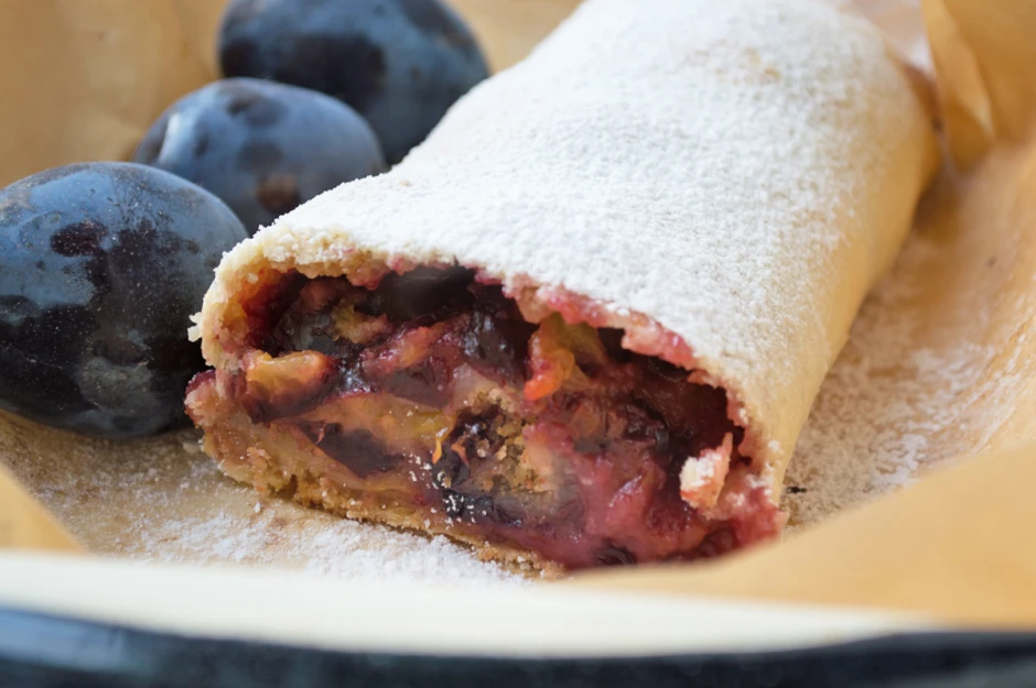 Zwetschgenstrudel