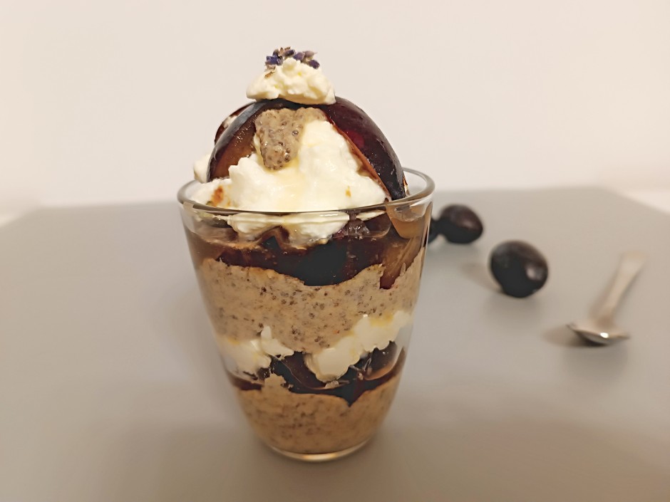 Zwetschken-Schicht-Dessert