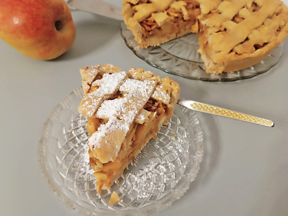 Apfel-Gitterkuchen