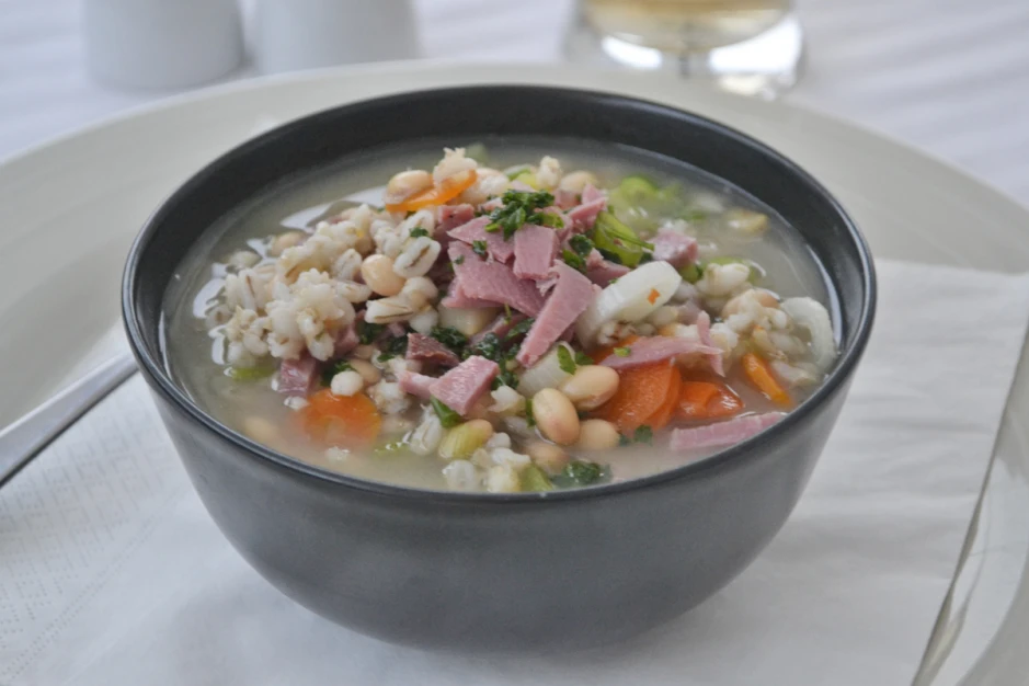 Rollgerstensuppe