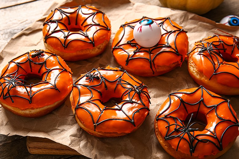 Halloween Spinnennetz Donuts