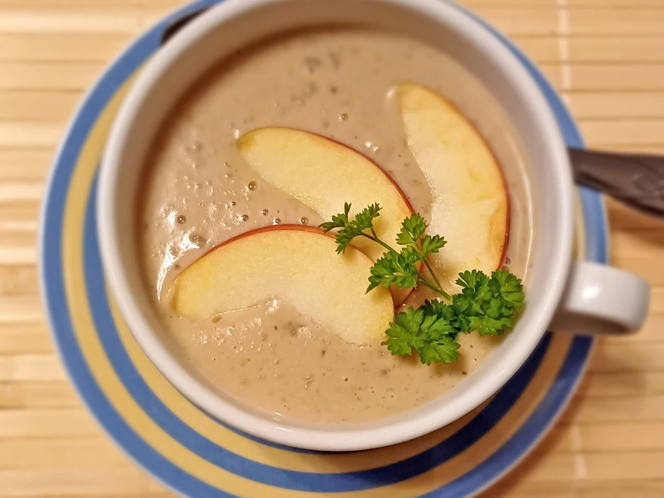 Maroni-Apfel-Suppe
