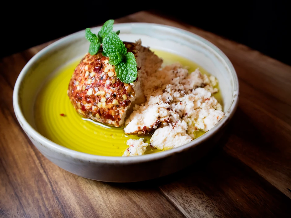 Shanklish Frischk&auml;seb&auml;llchen mit Zaatar