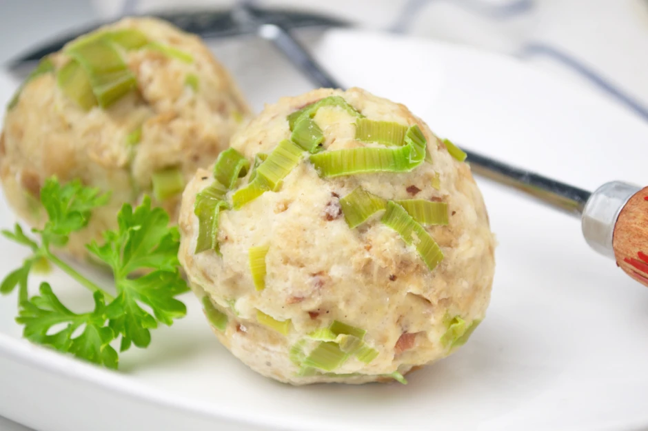 Schwarzplenten Kn&ouml;del