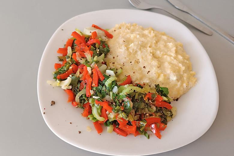 Cremige Polenta mit Gemüse