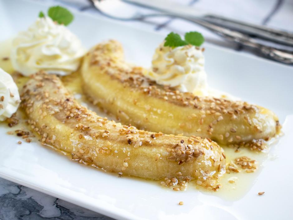 Bananen mit Sesam