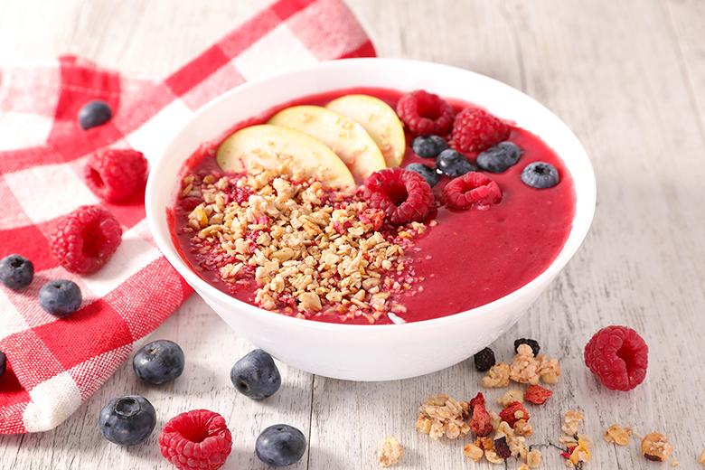 Himbeer-Smoothie-Bowl mit Yacon-Sirup
