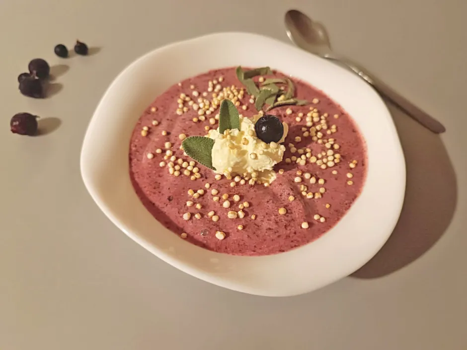 Jostabeeren-Becher