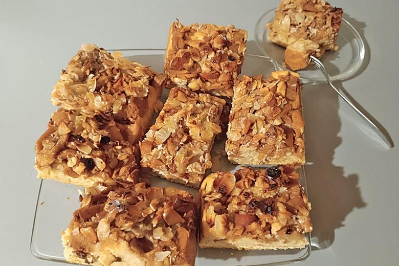 Rahmkuchen mit Äpfel