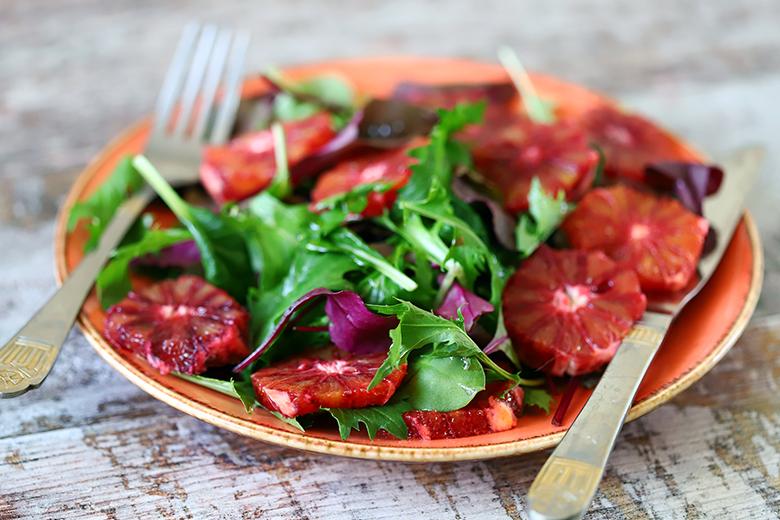 Blutorangensalat mit Haselnussöl 
