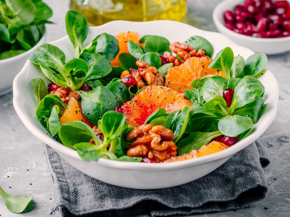 Blutorangensalat mit Granatapfelkernen
