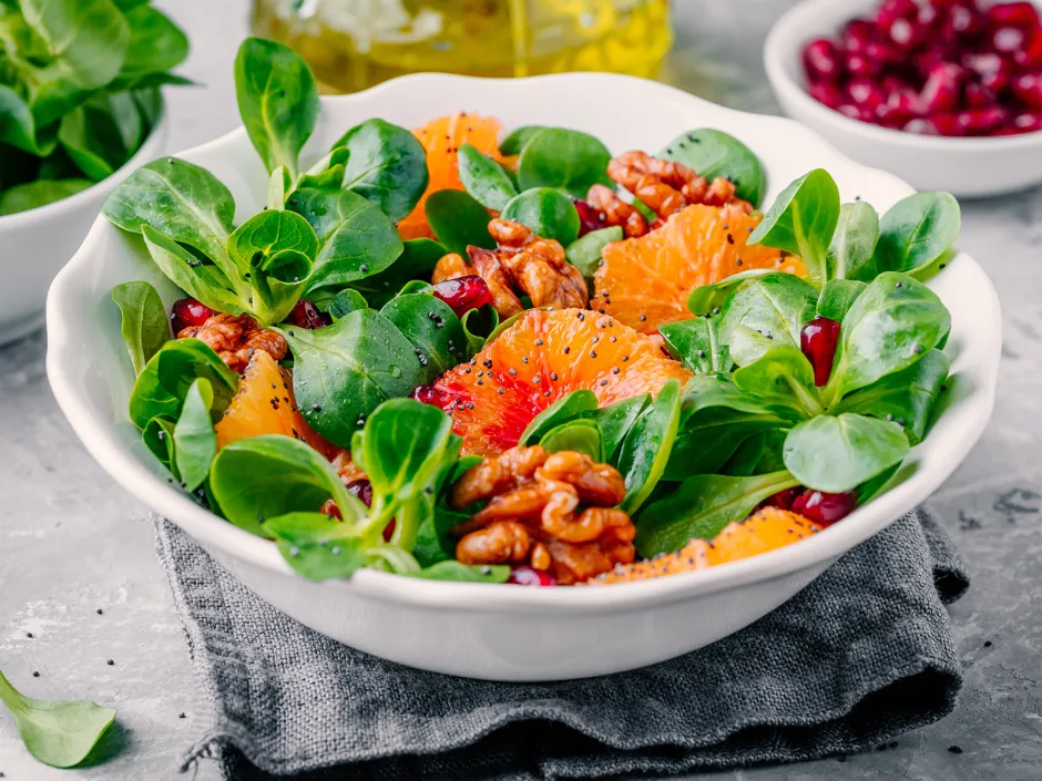 Blutorangensalat mit Granatapfelkernen