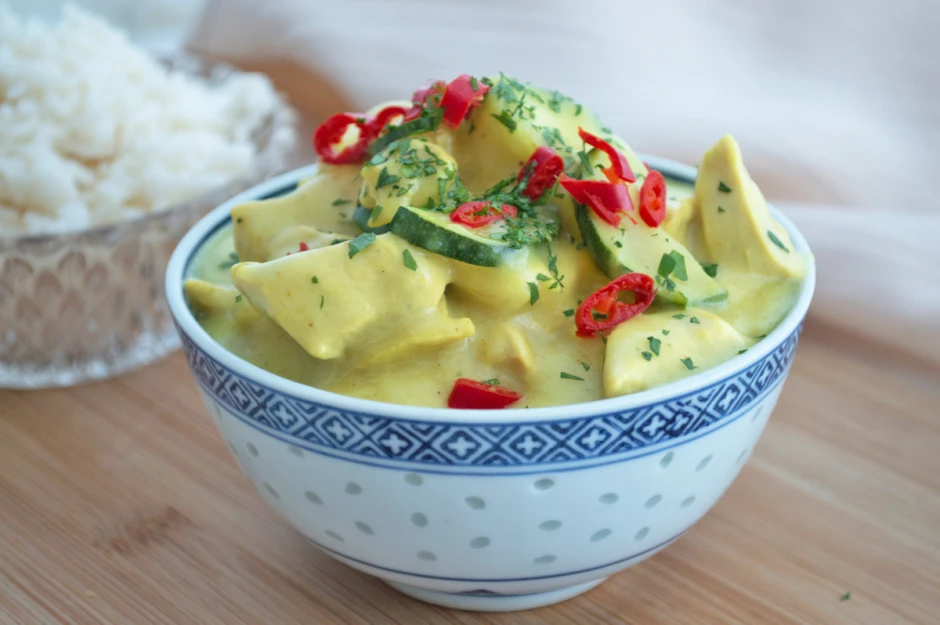 H&uuml;hnercurry mit Basmatireis