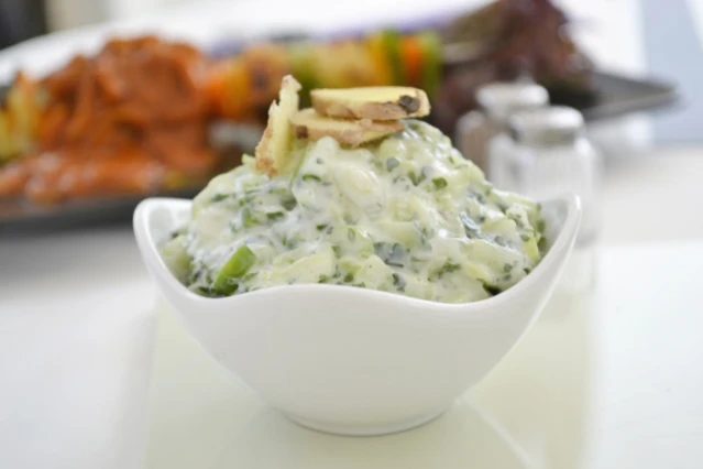 Gurken Raita mit Ingwer