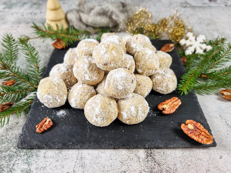 Keto Pekannuss Schneeball-Kekse