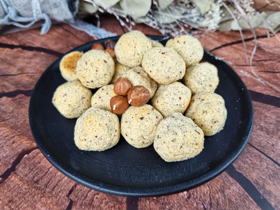 Keto Haselnusskugeln