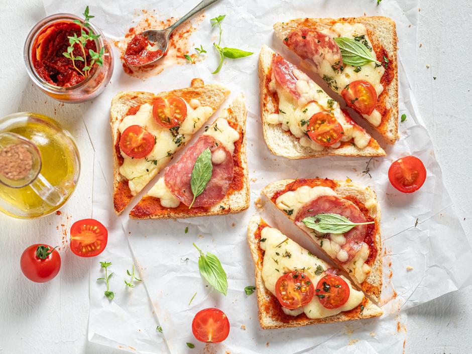 Schnelle Pizzabrötchen
