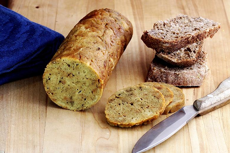 Vegane Cashew-Hafer-Grillwurst