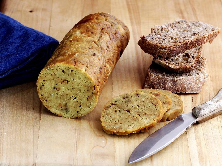 Vegane Cashew-Hafer-Grillwurst