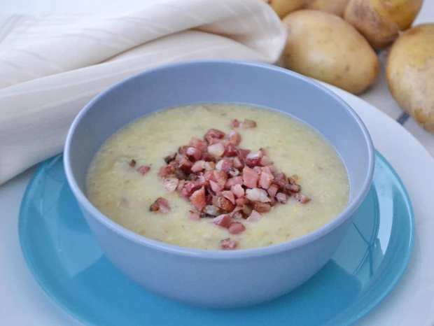 Erdäpfelsuppe