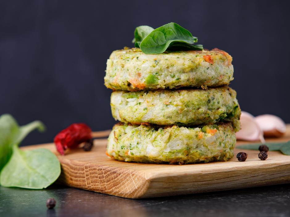 Low-Carb Brokkoli-Karotten-Burger