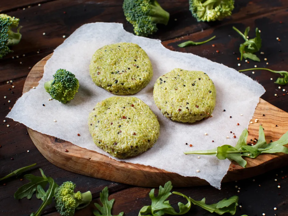 Quinoa-Brokkoli-Karfiol Burger 