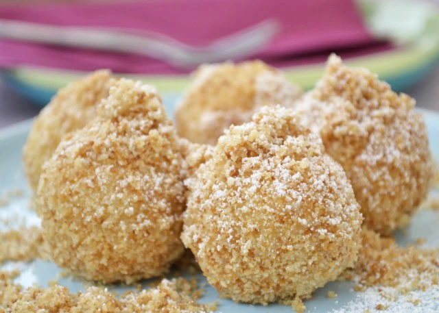 S&uuml;&szlig;e Topfenkn&ouml;del