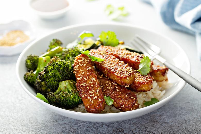 Veganes Teriyaki Tempeh