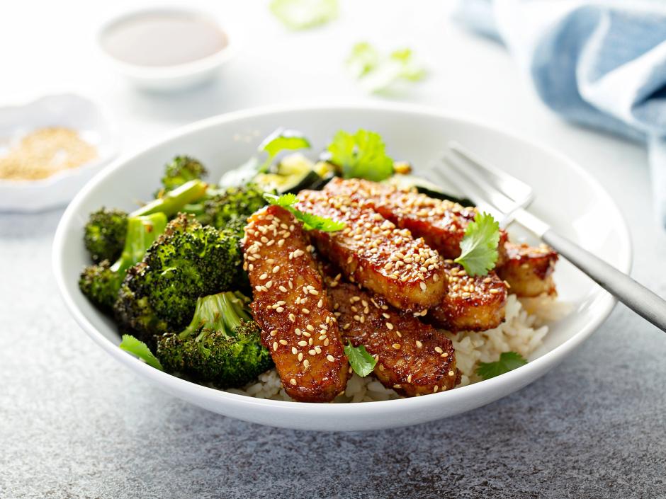 Veganes Teriyaki Tempeh