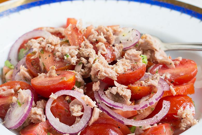 Tomaten-Thunfisch-Salat